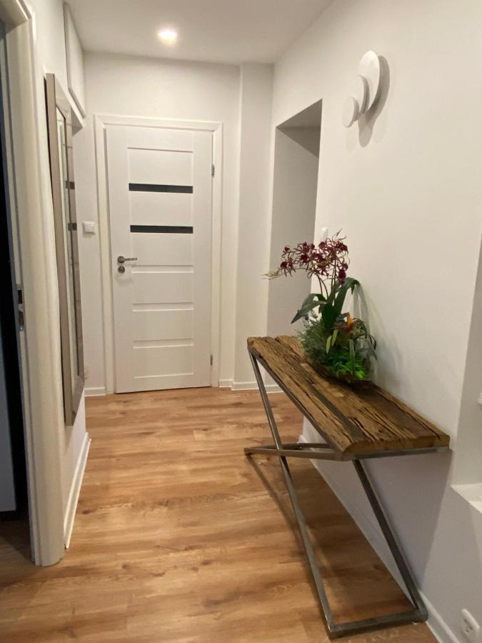 Apartament.Wolnosc Apartment Warsawa Bagian luar foto